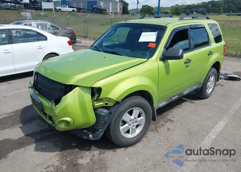 2011 Ford Escape Xlt z USA, uszkodzony, nr VIN 1FMCU0D76BKB44602